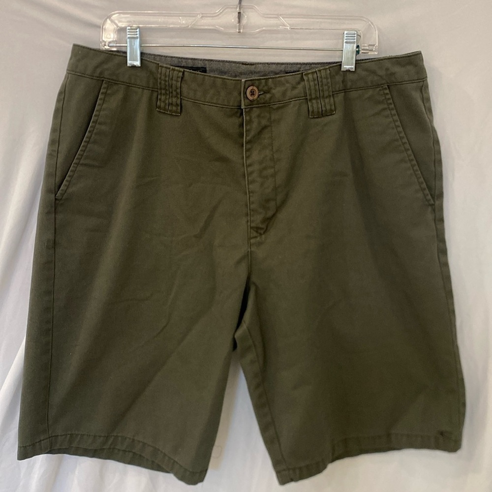 Mens Oneill 36 green Shorts Casual Surf Skater flat front relaxed fit